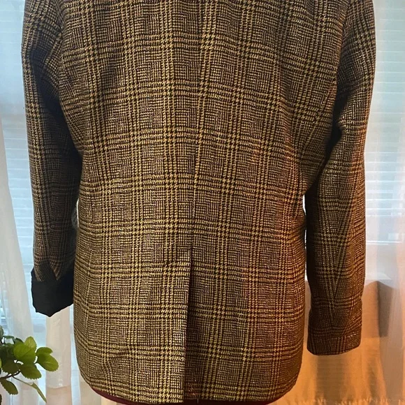 Nine West Brown Plaid Blazer with Gold Buttons - Picture 9 of 14